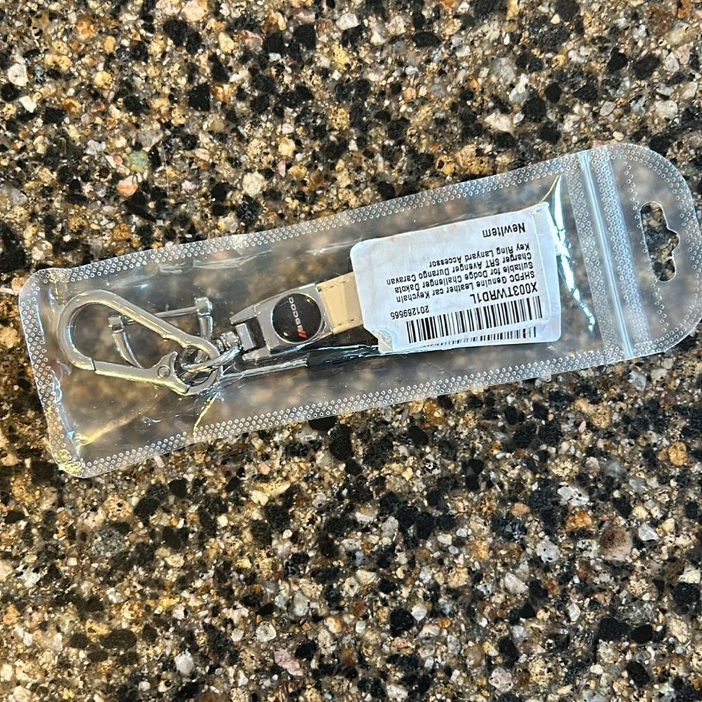 NEW Dodge Keychain - Picture 5 of 5
